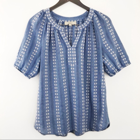 LOFT Tops - Loft Chambray Stripe Floral Print Puff Sleeve Top